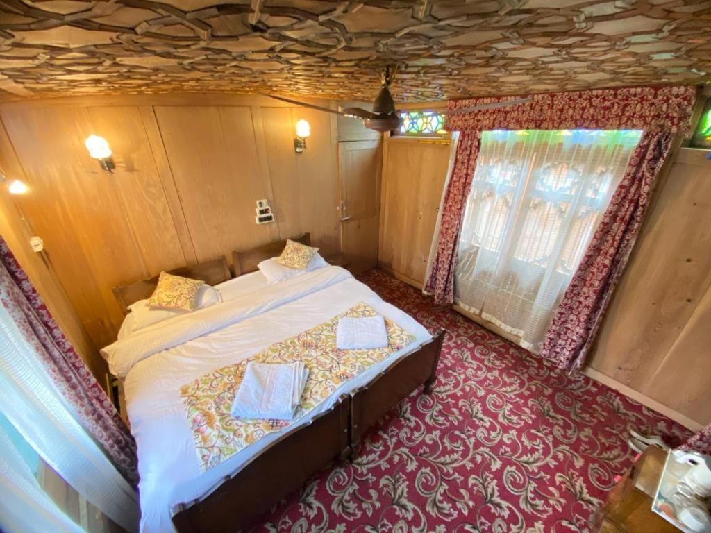 The Flostel Srinagar Zewnętrze zdjęcie