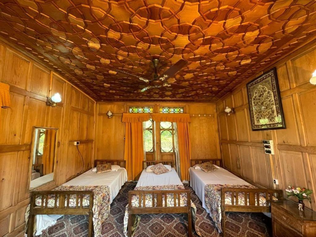 The Flostel Srinagar Zewnętrze zdjęcie
